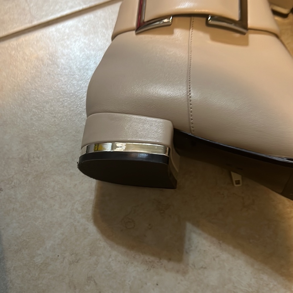 Vaneli booties - Picture 3 of 7